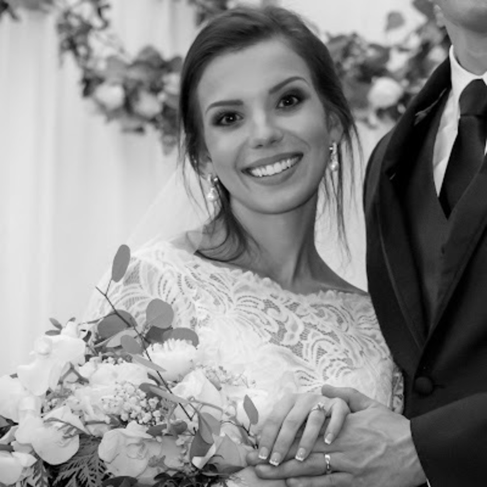 Meet your Posher, Kayla